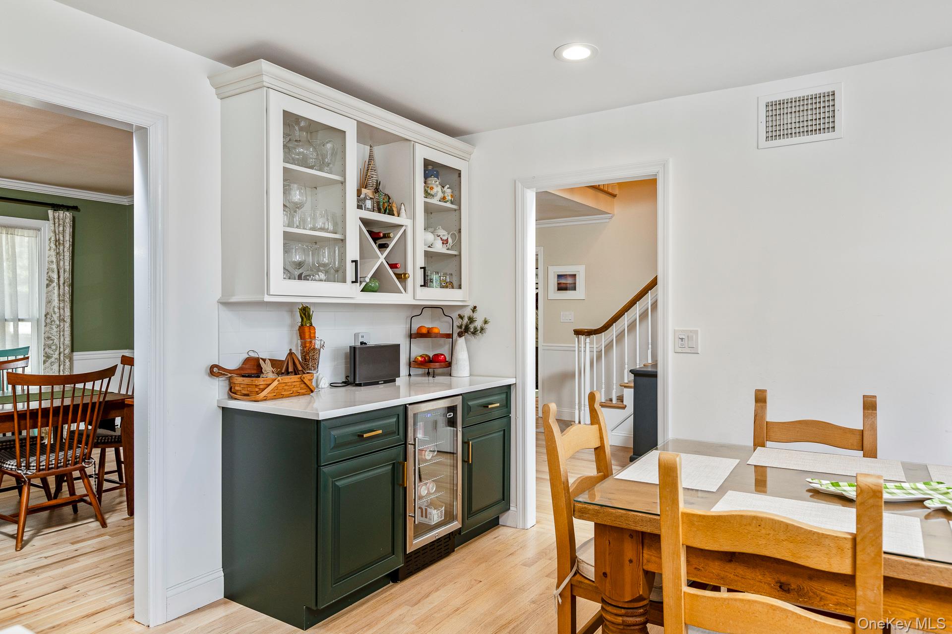 277 River Road, Saint James, NY 11780