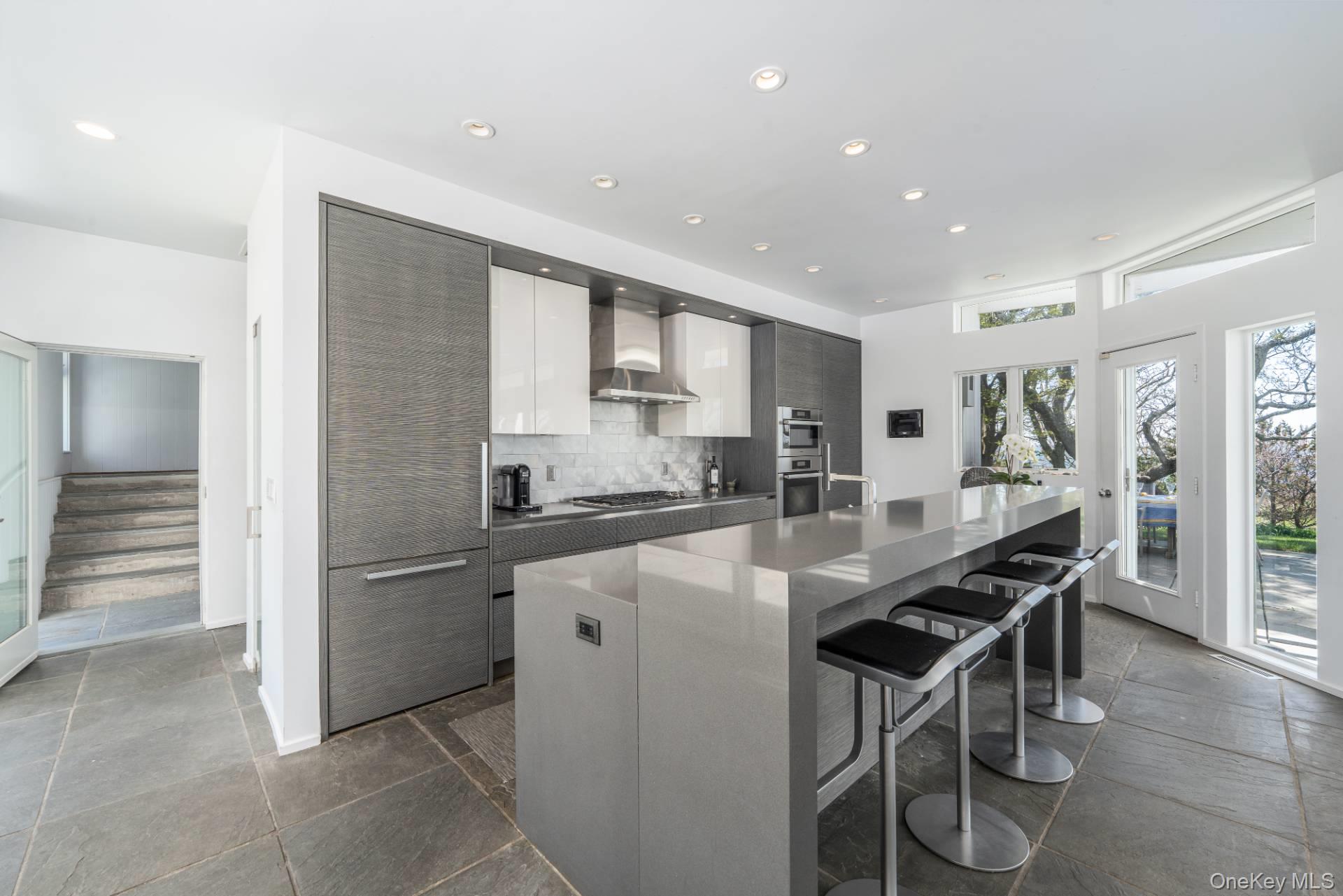 4105 Soundview Avenue, Mattituck, NY 11952