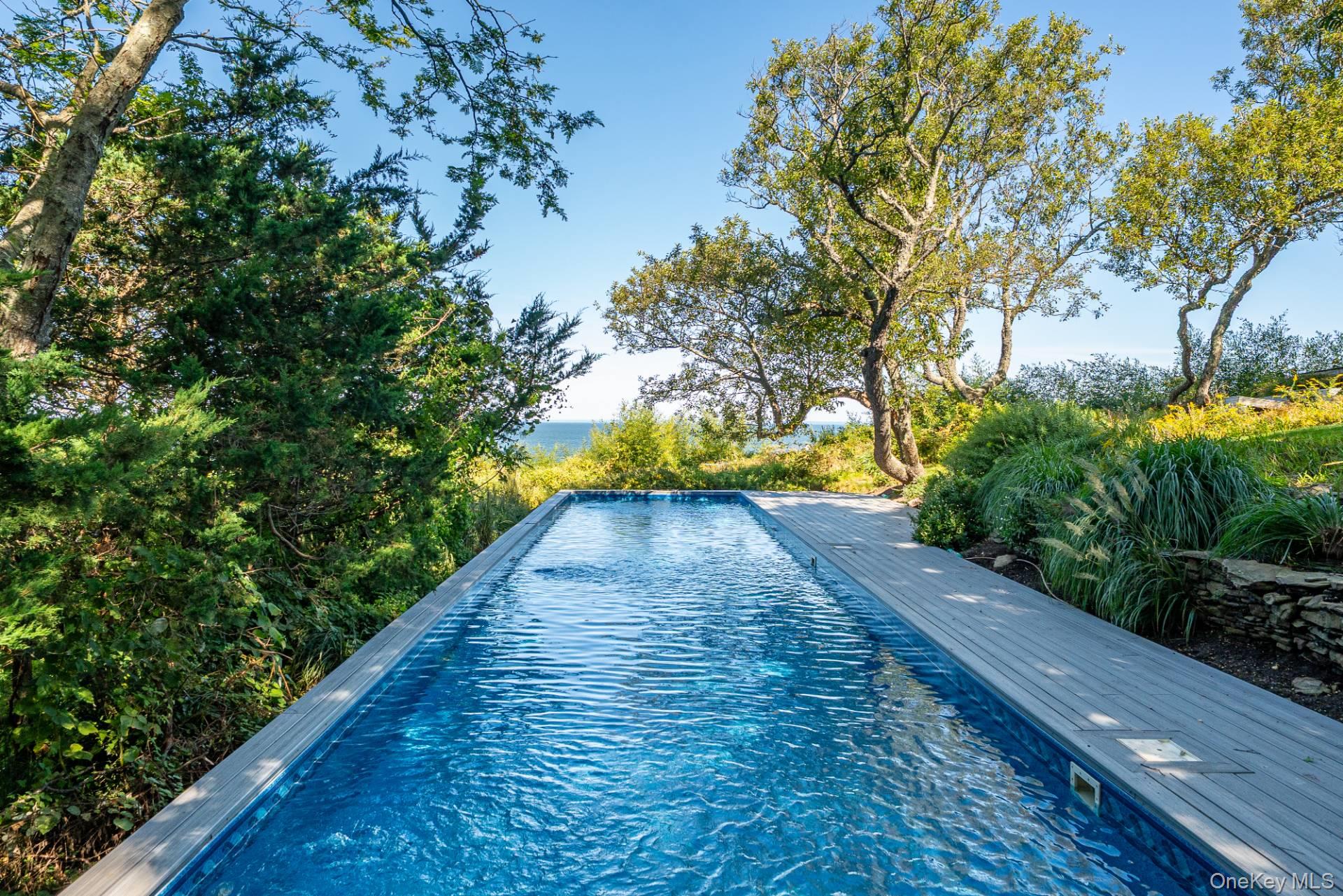 4105 Soundview Avenue, Mattituck, NY 11952