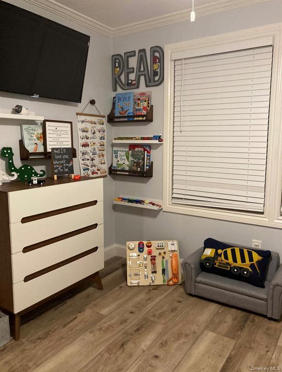 286 Beachview Street # B, Copiague, NY 11726