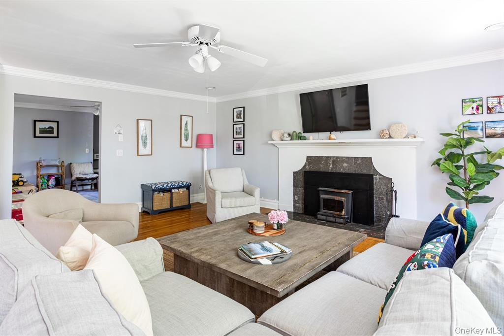 2300 Pine Tree Road, Cutchogue, NY 11935