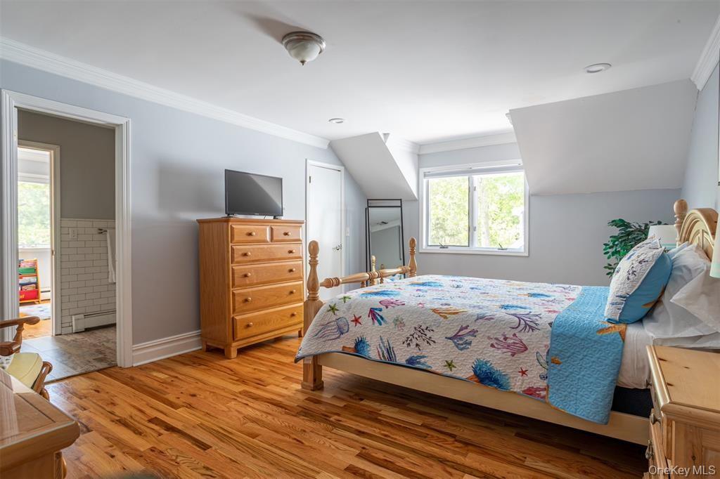 2300 Pine Tree Road, Cutchogue, NY 11935