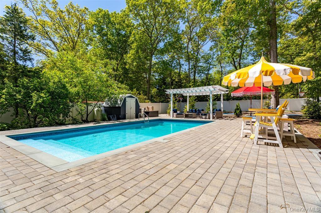 2300 Pine Tree Road, Cutchogue, NY 11935