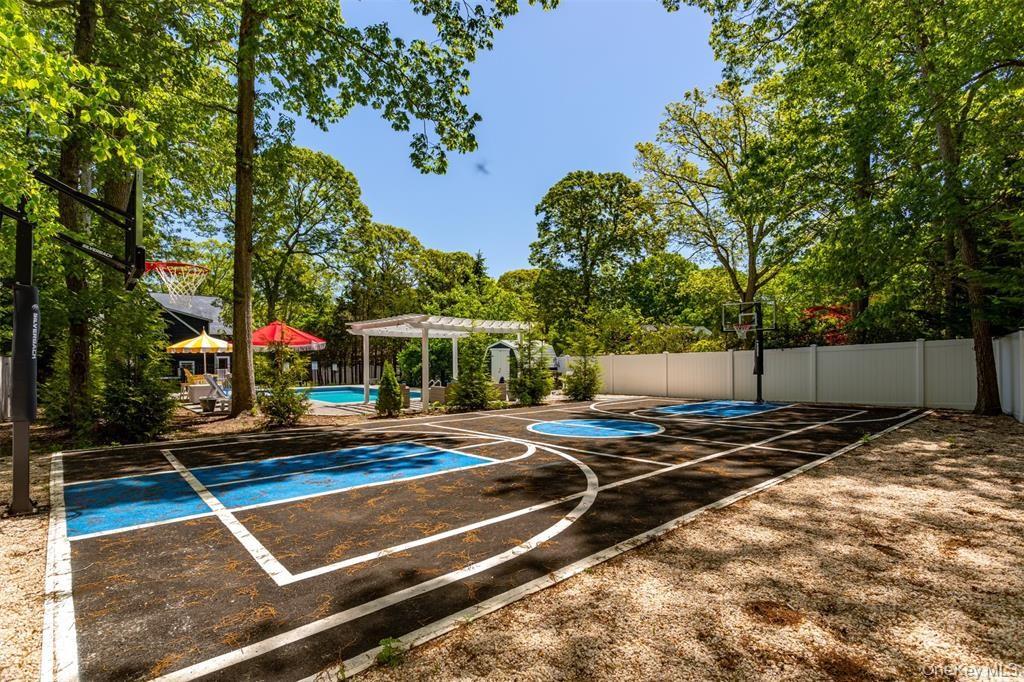 2300 Pine Tree Road, Cutchogue, NY 11935