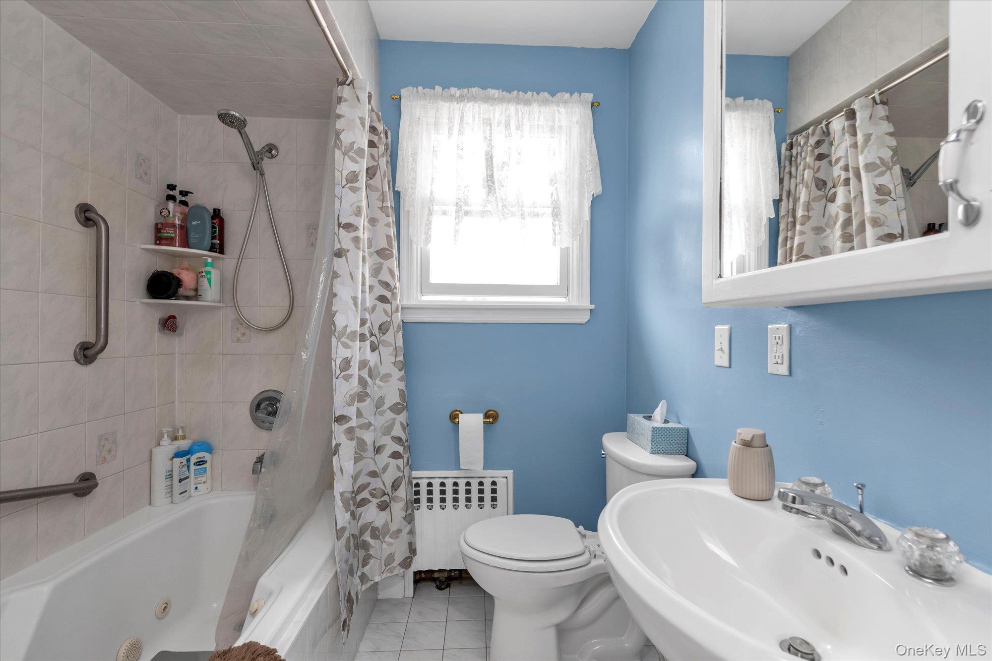 23 Thompson Place, Lynbrook, NY 11563