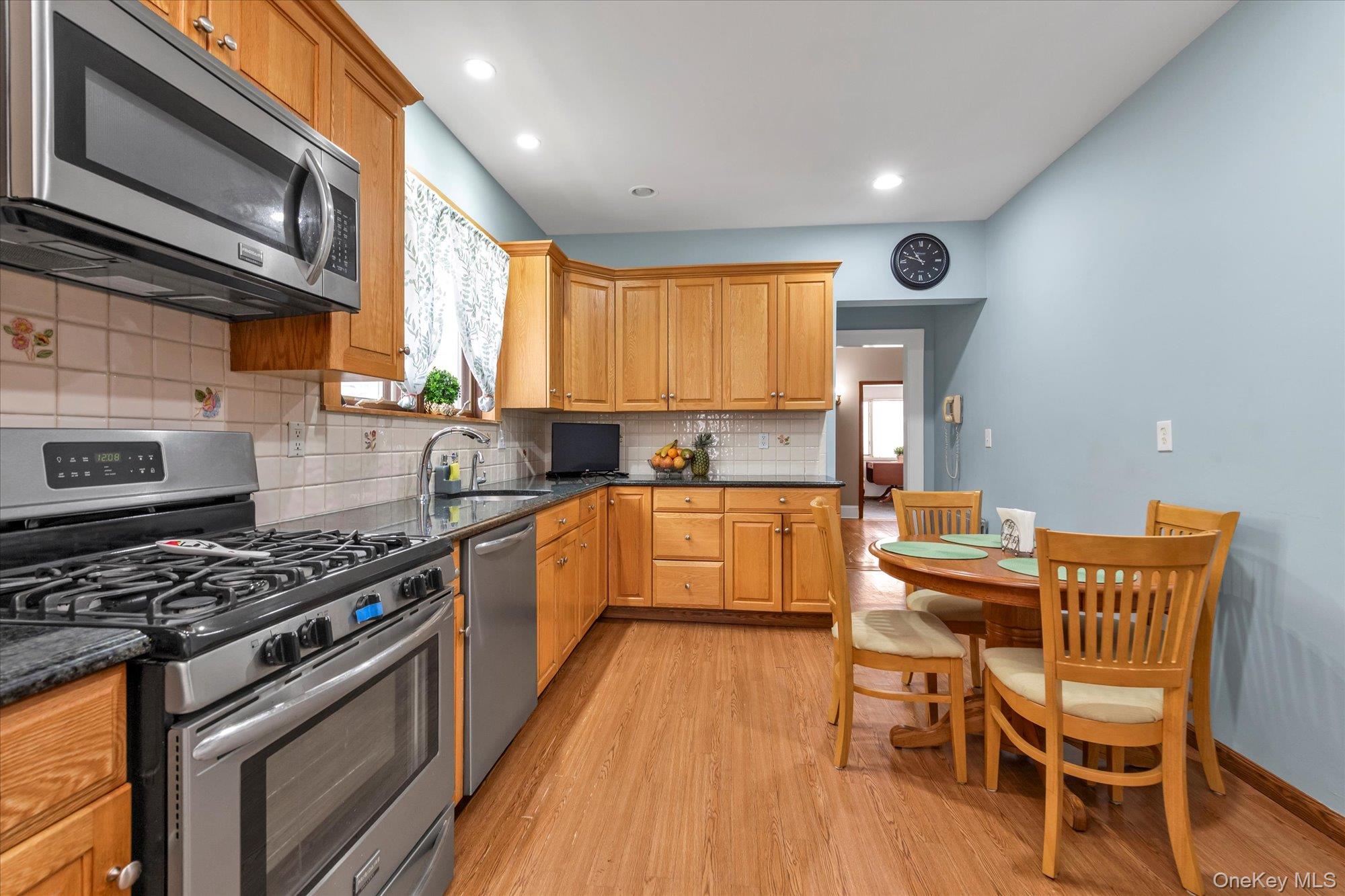 23 Thompson Place, Lynbrook, NY 11563