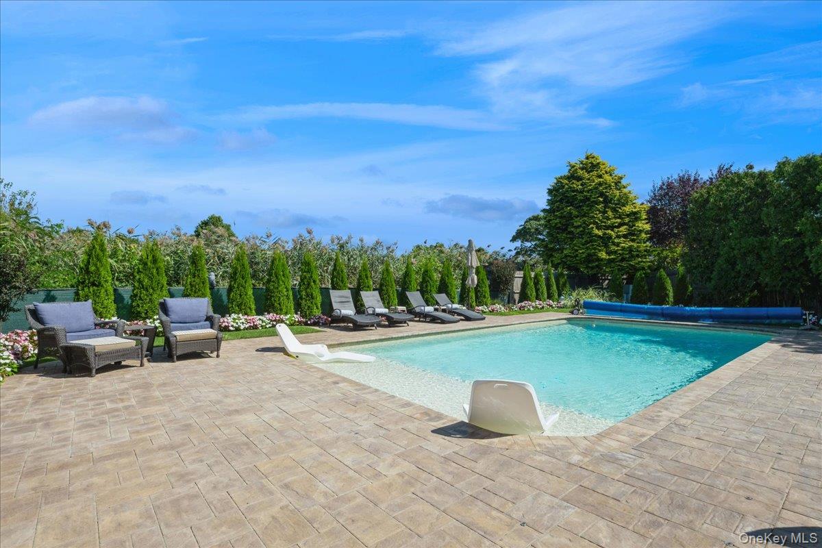 405 Club Court, Oceanside, NY 11572