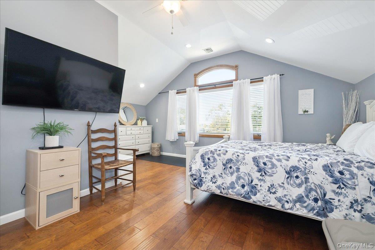 405 Club Court, Oceanside, NY 11572