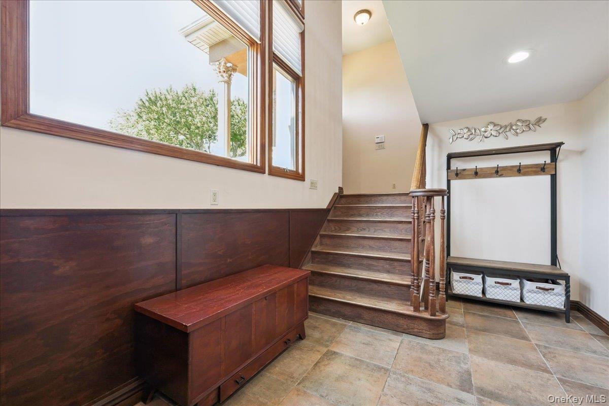 405 Club Court, Oceanside, NY 11572