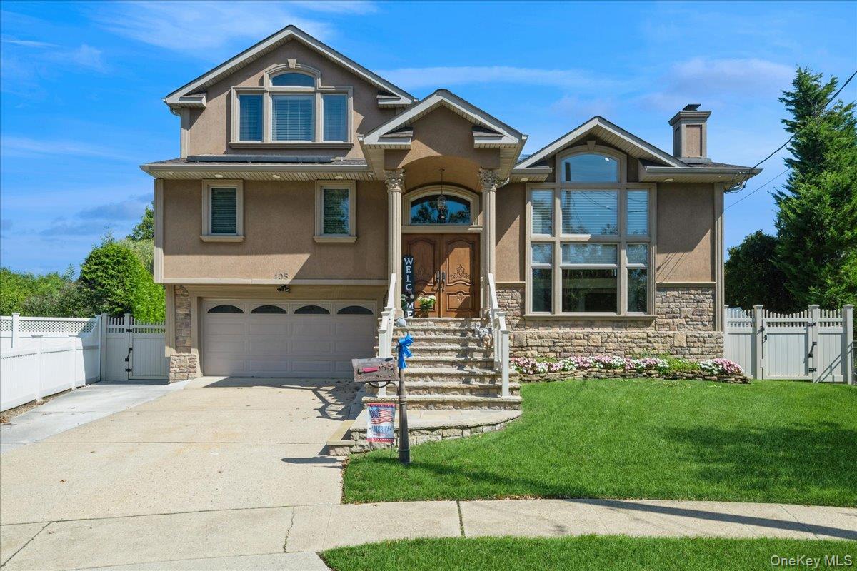 405 Club Court, Oceanside, NY 11572