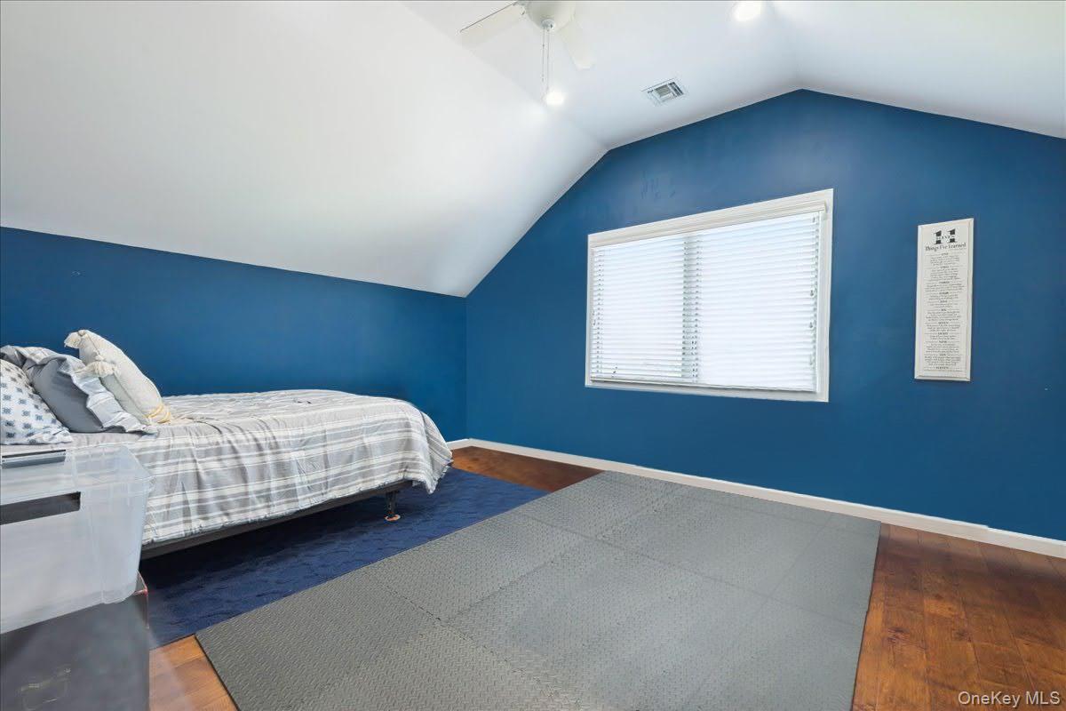 405 Club Court, Oceanside, NY 11572