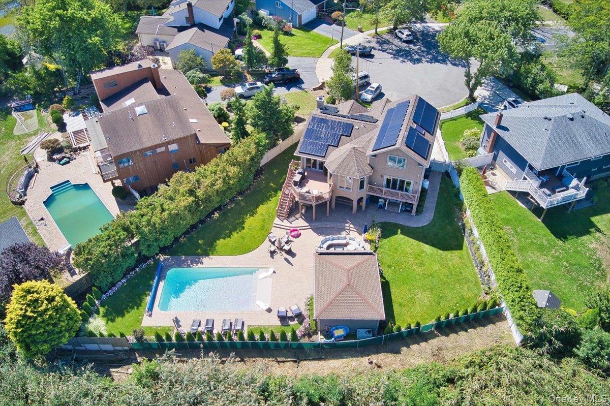 405 Club Court, Oceanside, NY 11572