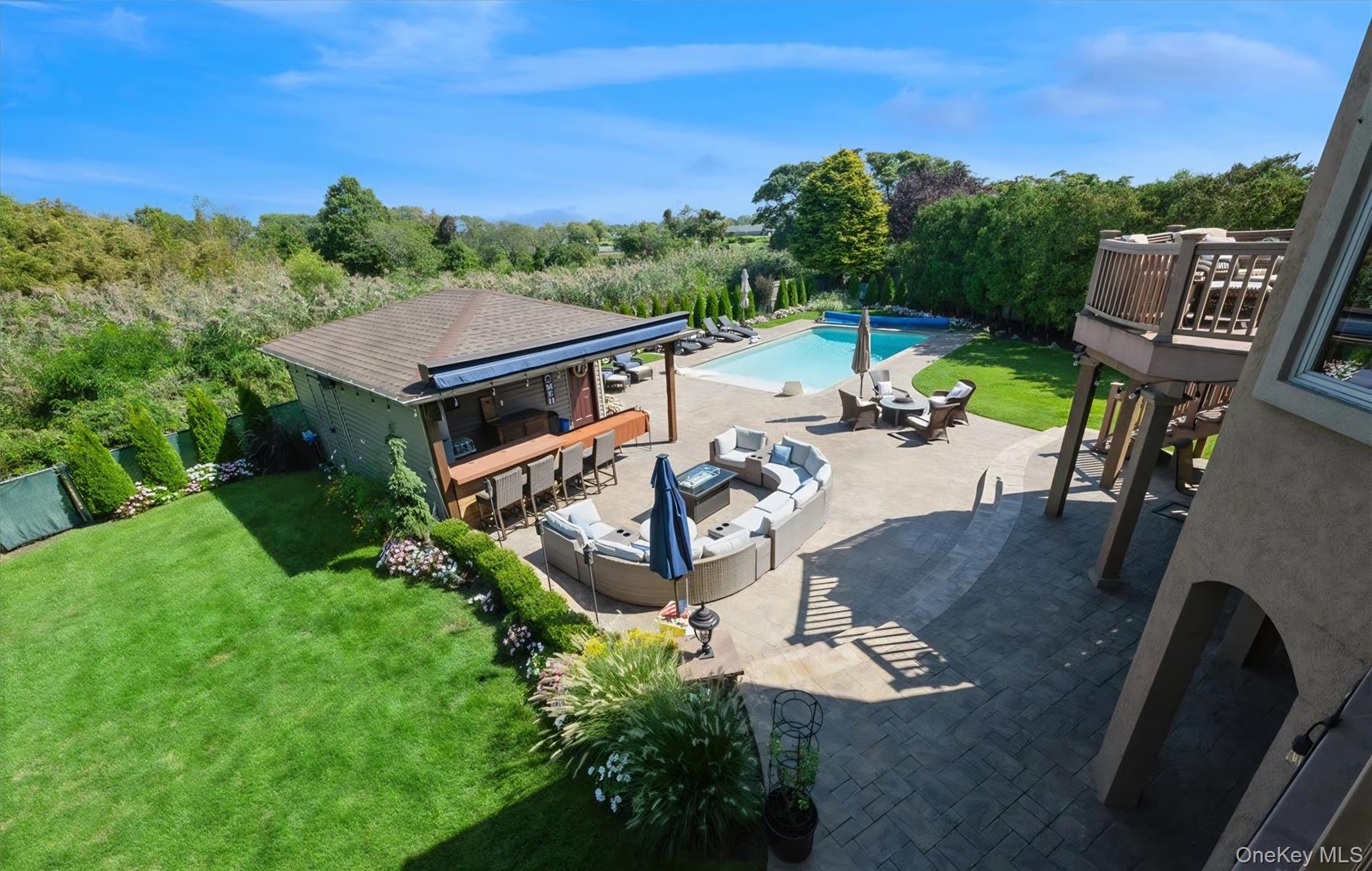 405 Club Court, Oceanside, NY 11572