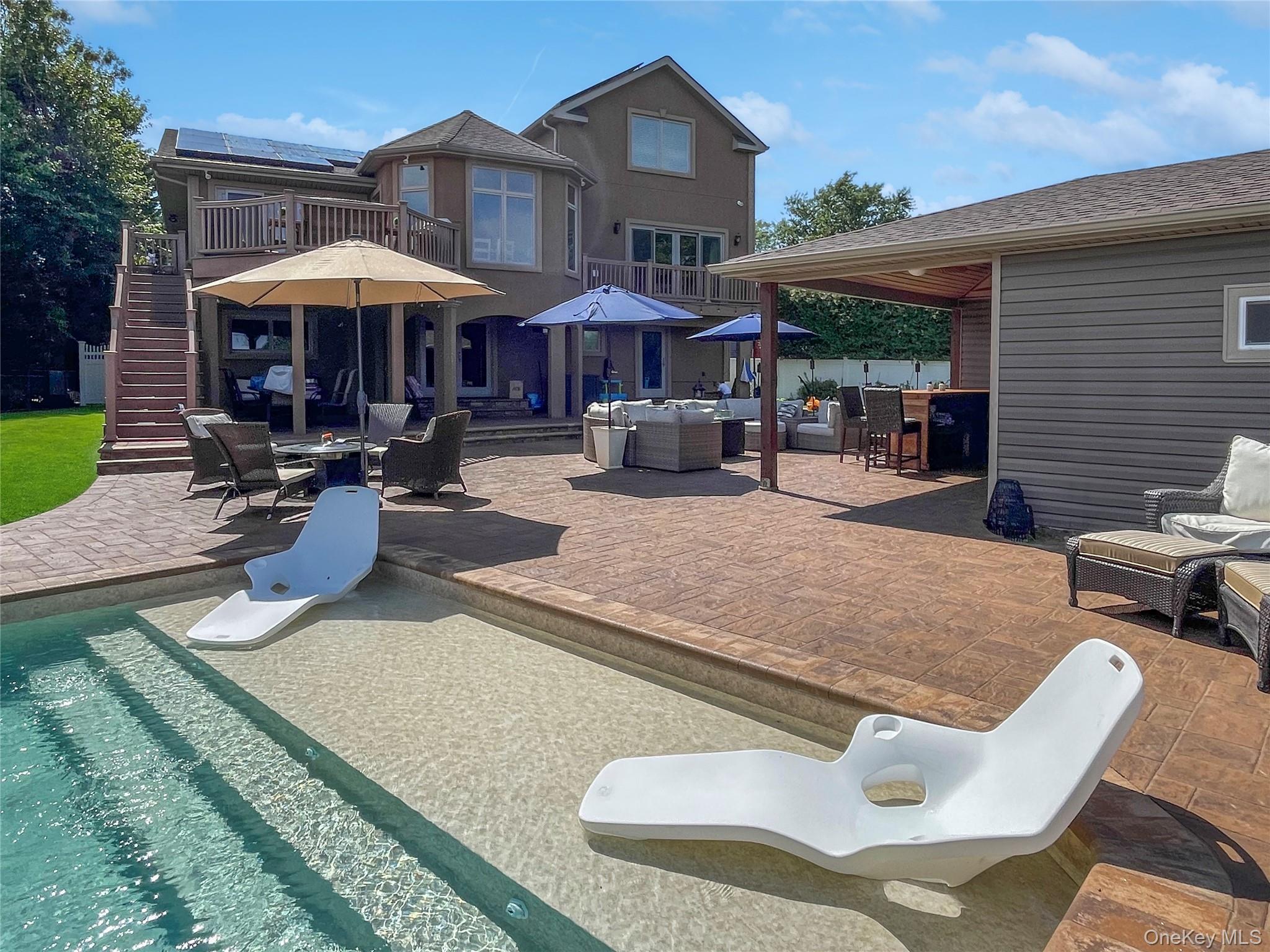 405 Club Court, Oceanside, NY 11572