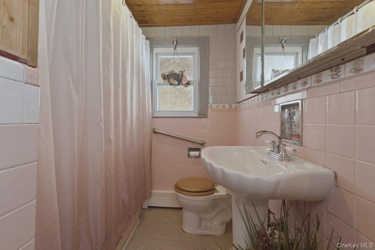 99 Virginia Avenue, Long Beach, NY 11561