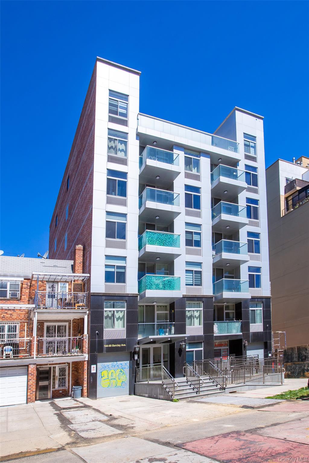 144-69 Barclay Avenue # 4A, Flushing, NY 11355