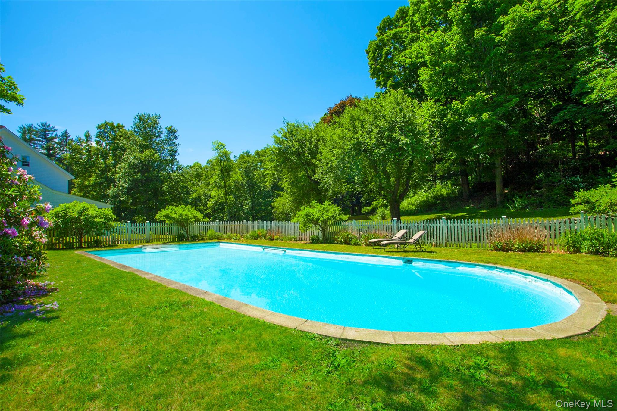 908 Old Post Road, Bedford, NY 10506