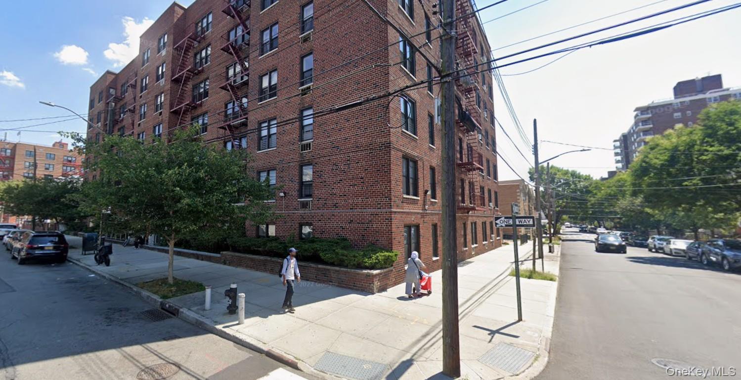 170-06 88 Ave # 1C, Jamaica, NY 11432