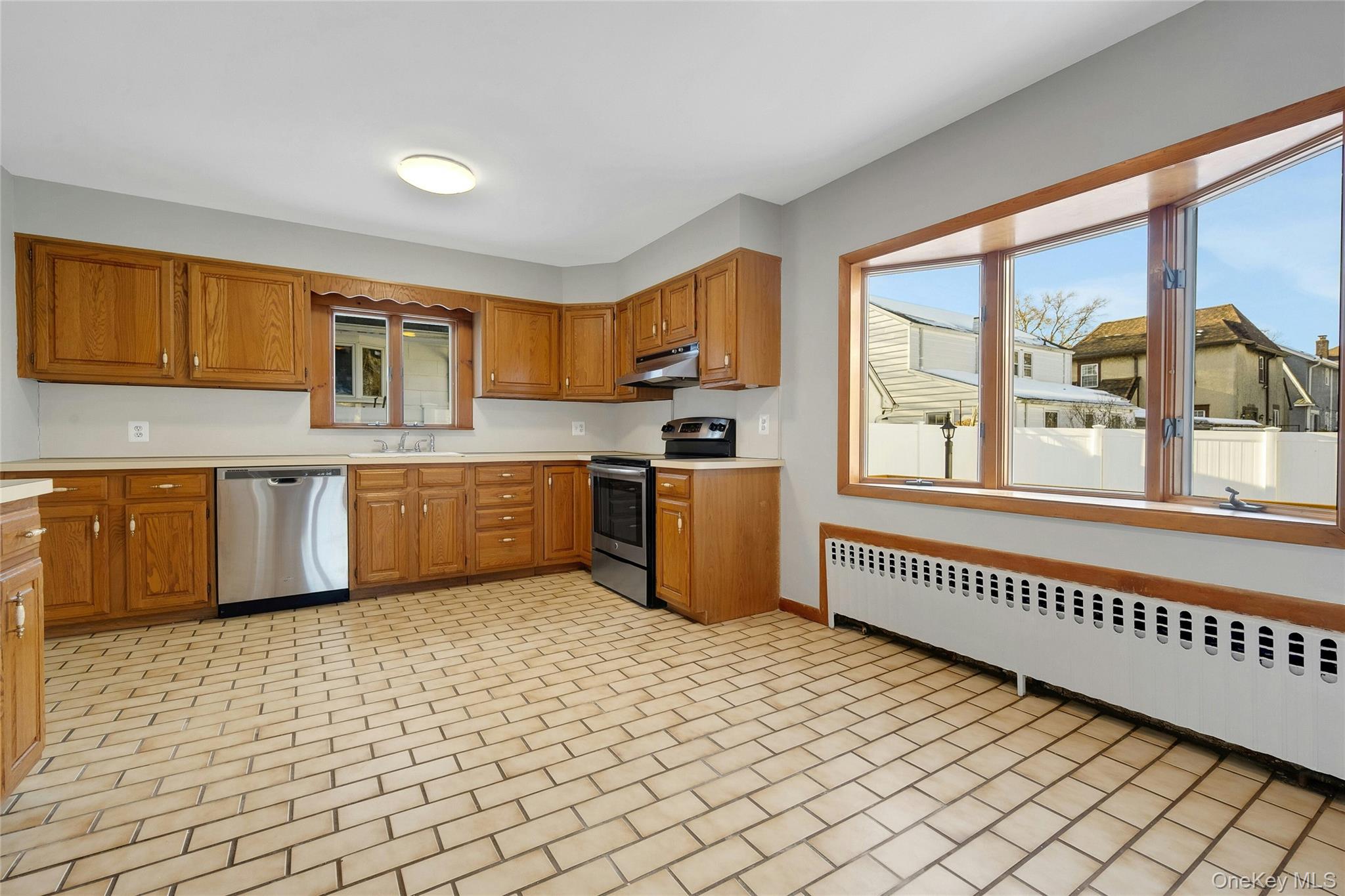 812 Halstead Avenue, Mamaroneck, NY 10543