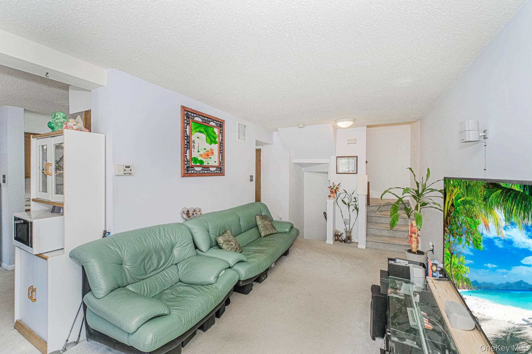 212 ilyssa way, Staten Island, NY 10312