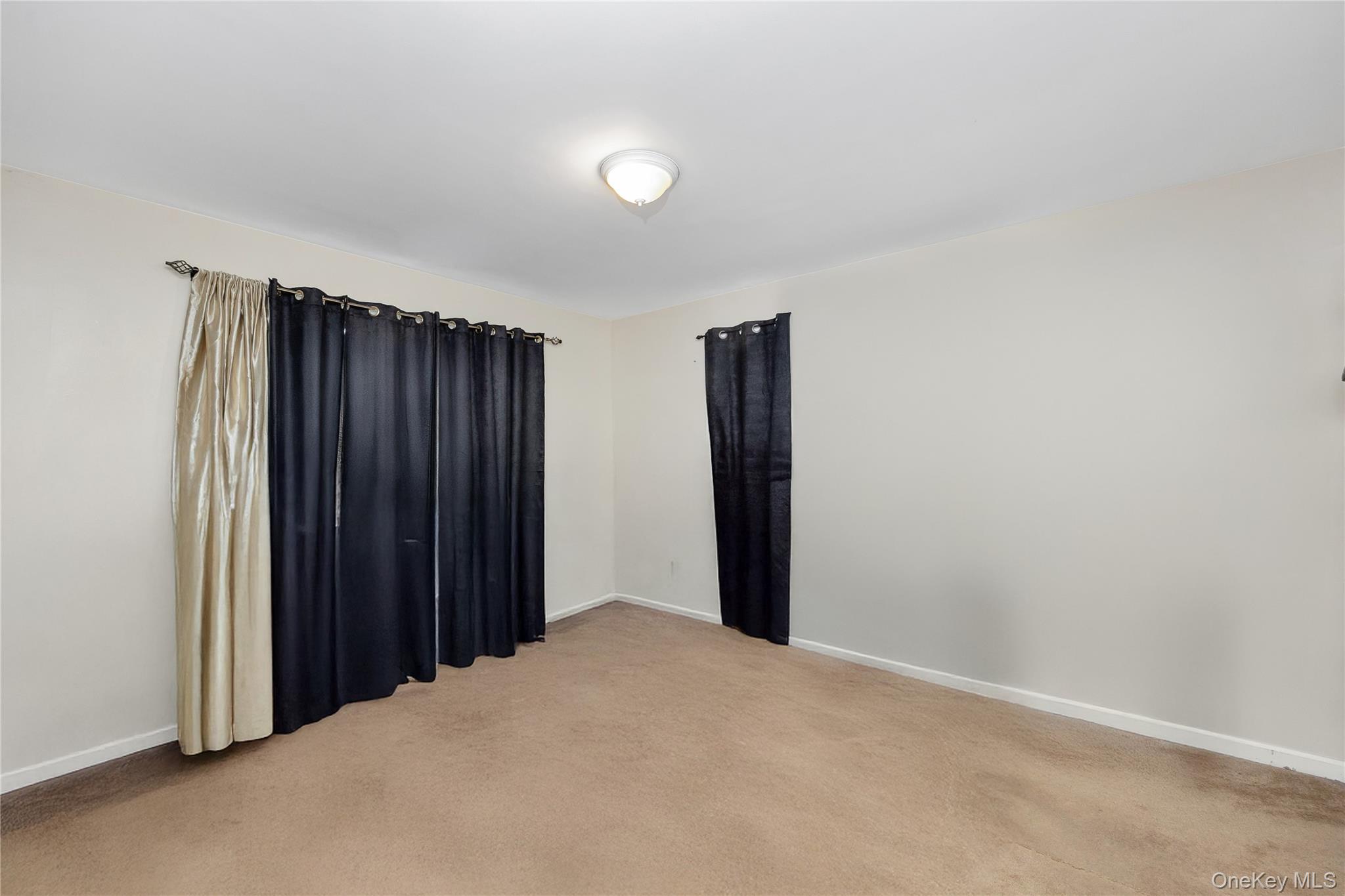 59 Oak Street, Amityville, NY 11701