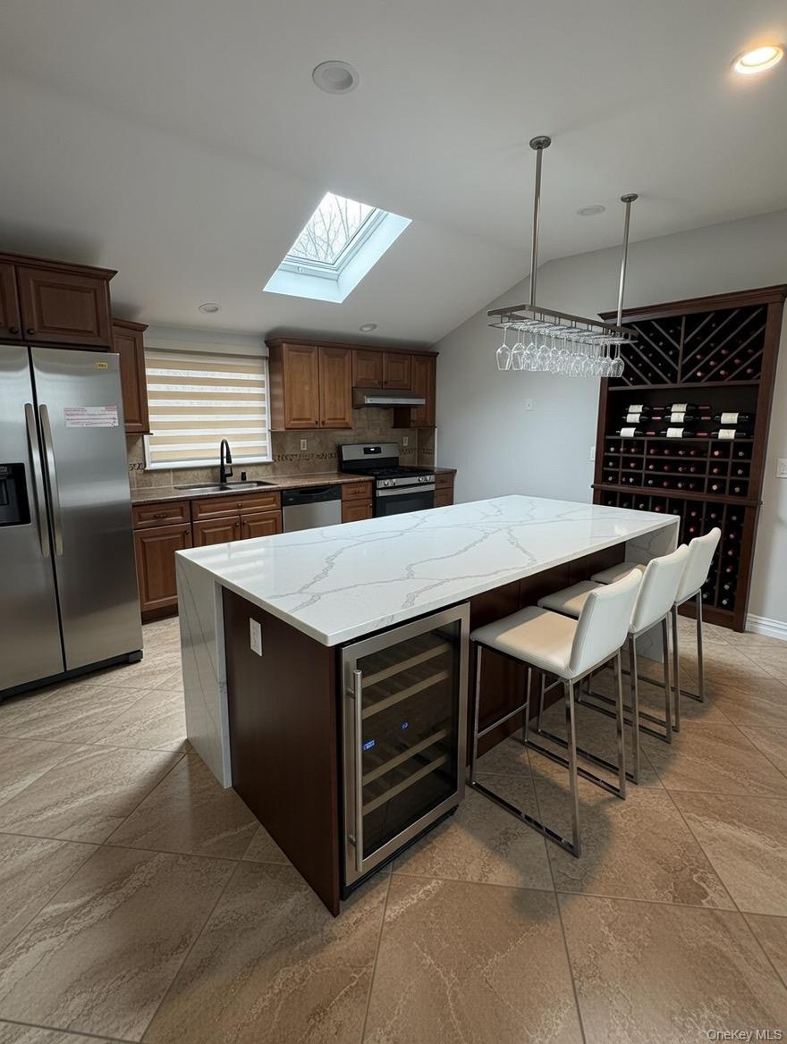 253-12 58 Avenue, Little Neck, NY 11362