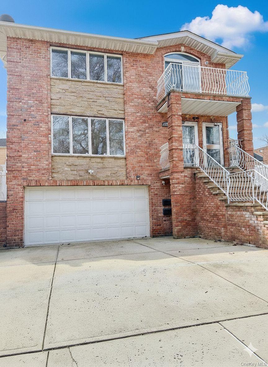 253-12 58 Avenue, Little Neck, NY 11362