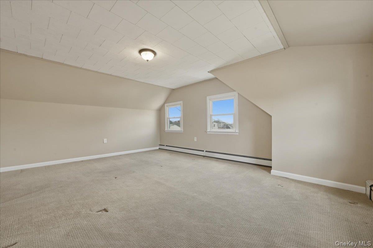 25 Peacock Lane, Levittown, NY 11756