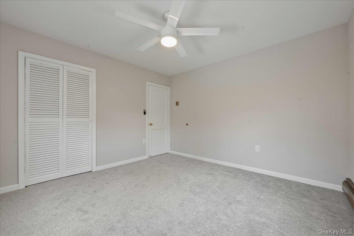 25 Peacock Lane, Levittown, NY 11756