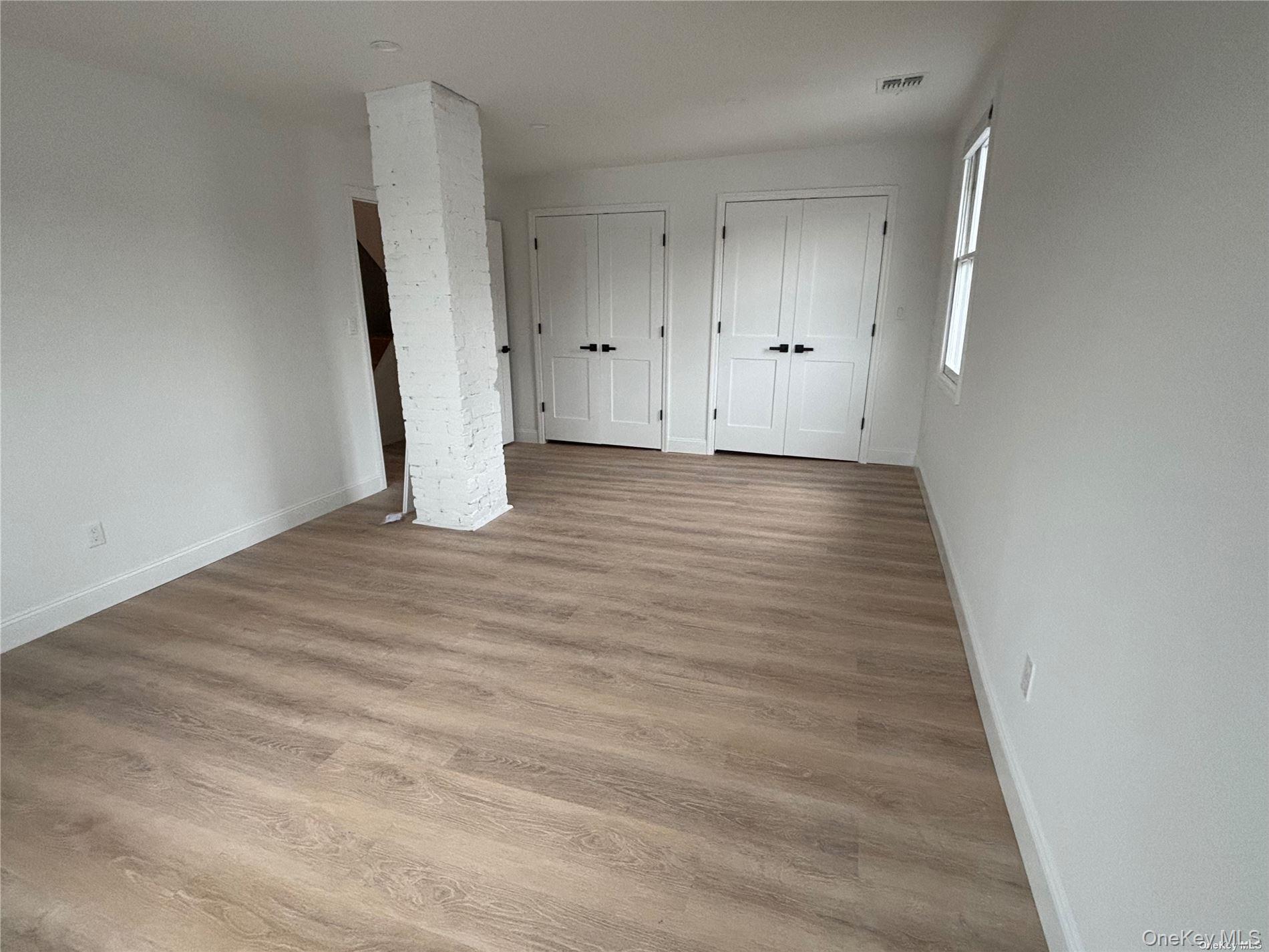 1353 Old Northern Boulevard, Roslyn, NY 11576