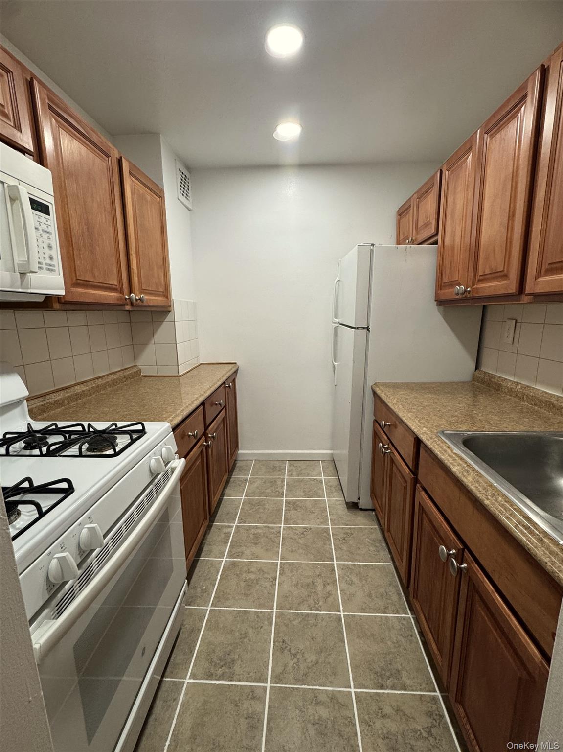 30 S. Cole # 1 L, Spring Valley, NY 10977