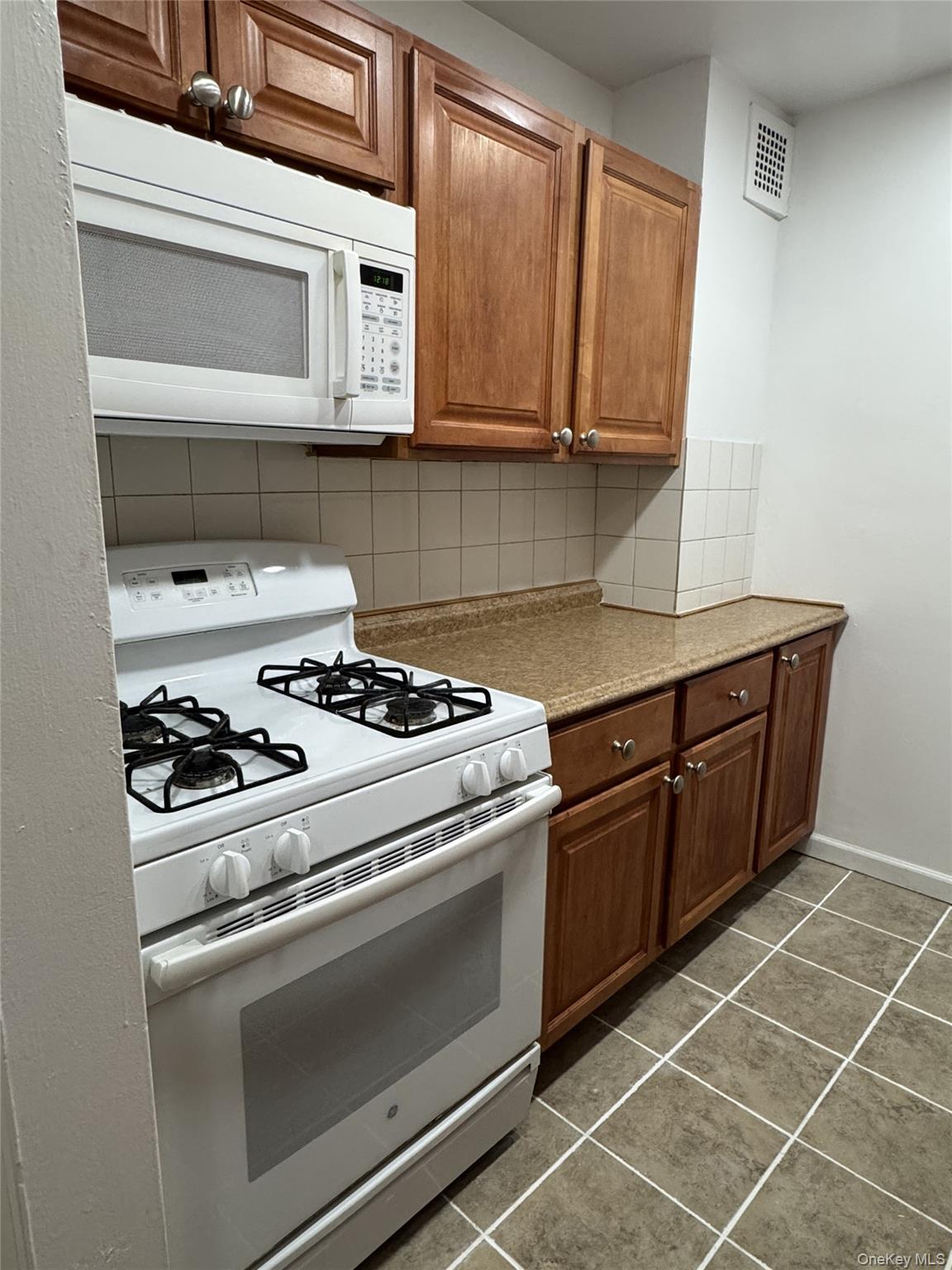 30 S. Cole # 1 L, Spring Valley, NY 10977