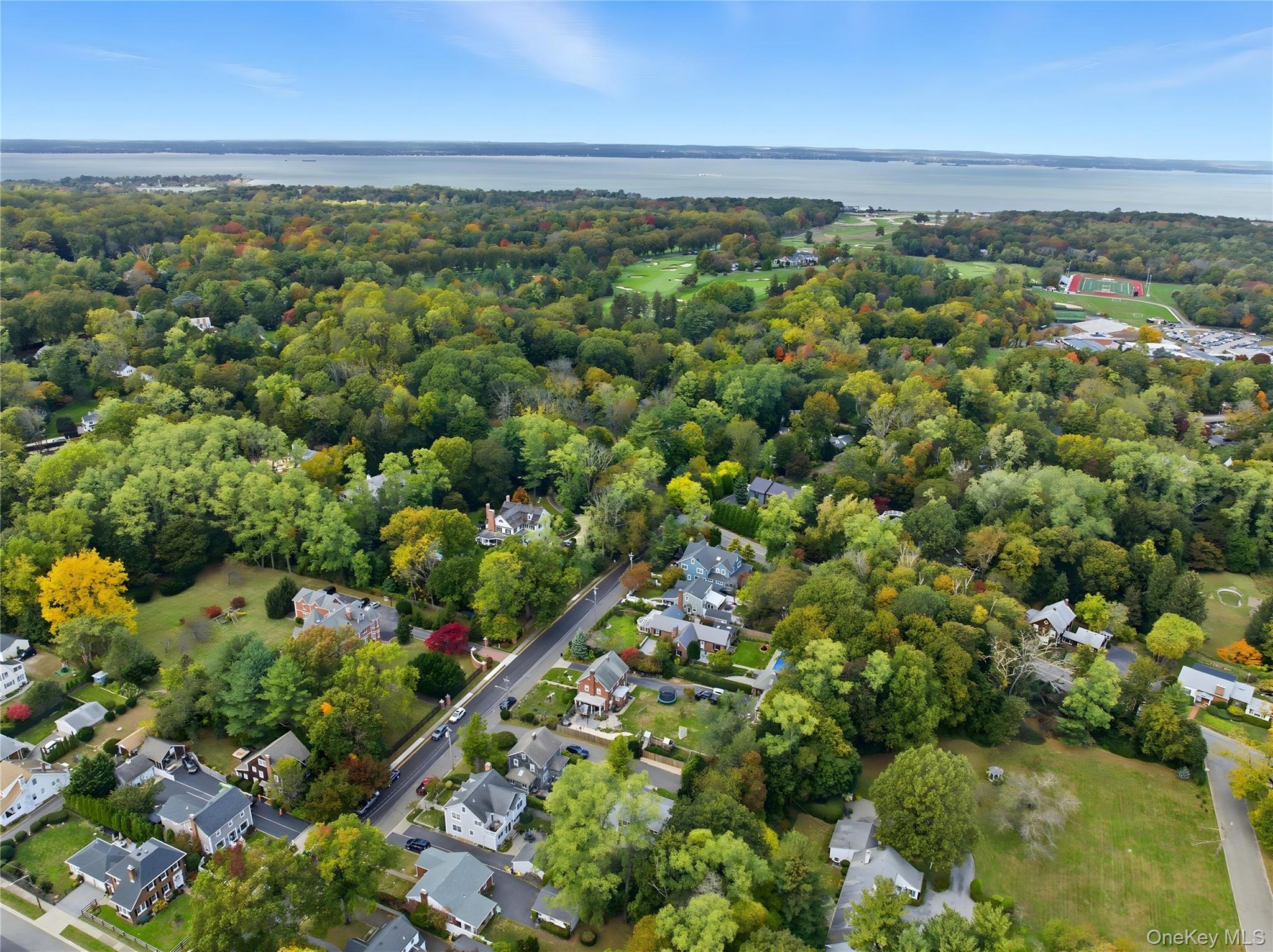 1 Hillcrest Place, Locust Valley, NY 11560