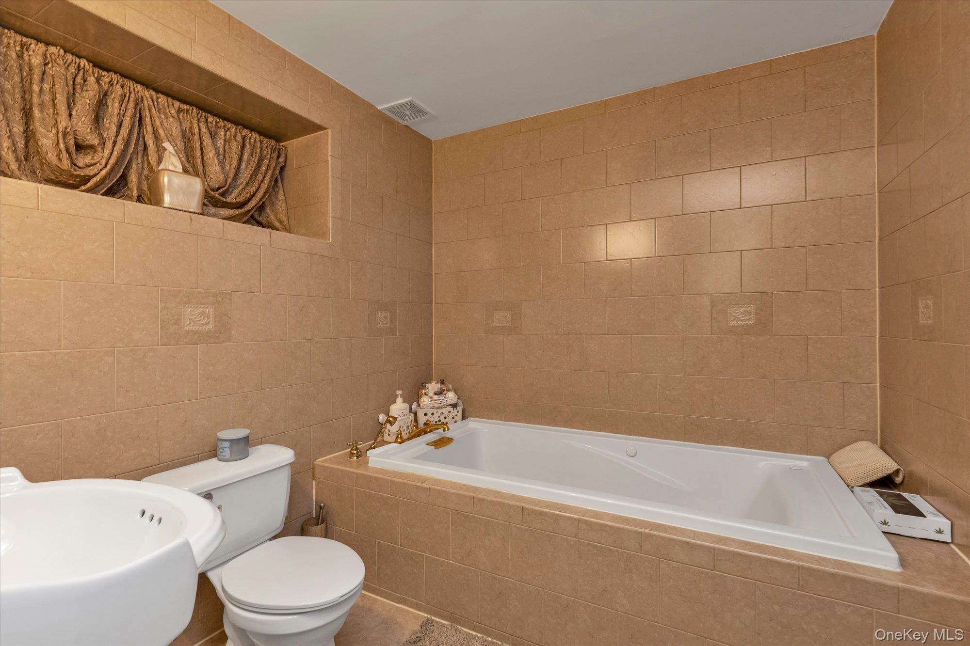 117-30 201st Street, Saint Albans, NY 11412