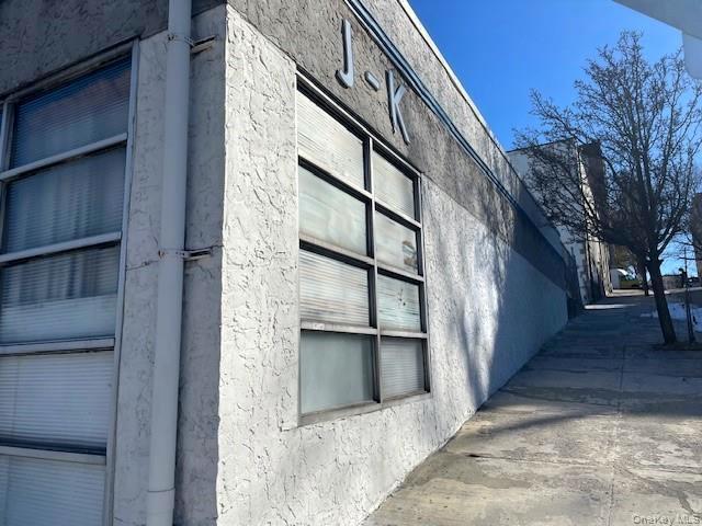 699 N Macquesten Parkway, Mount Vernon, NY 10552