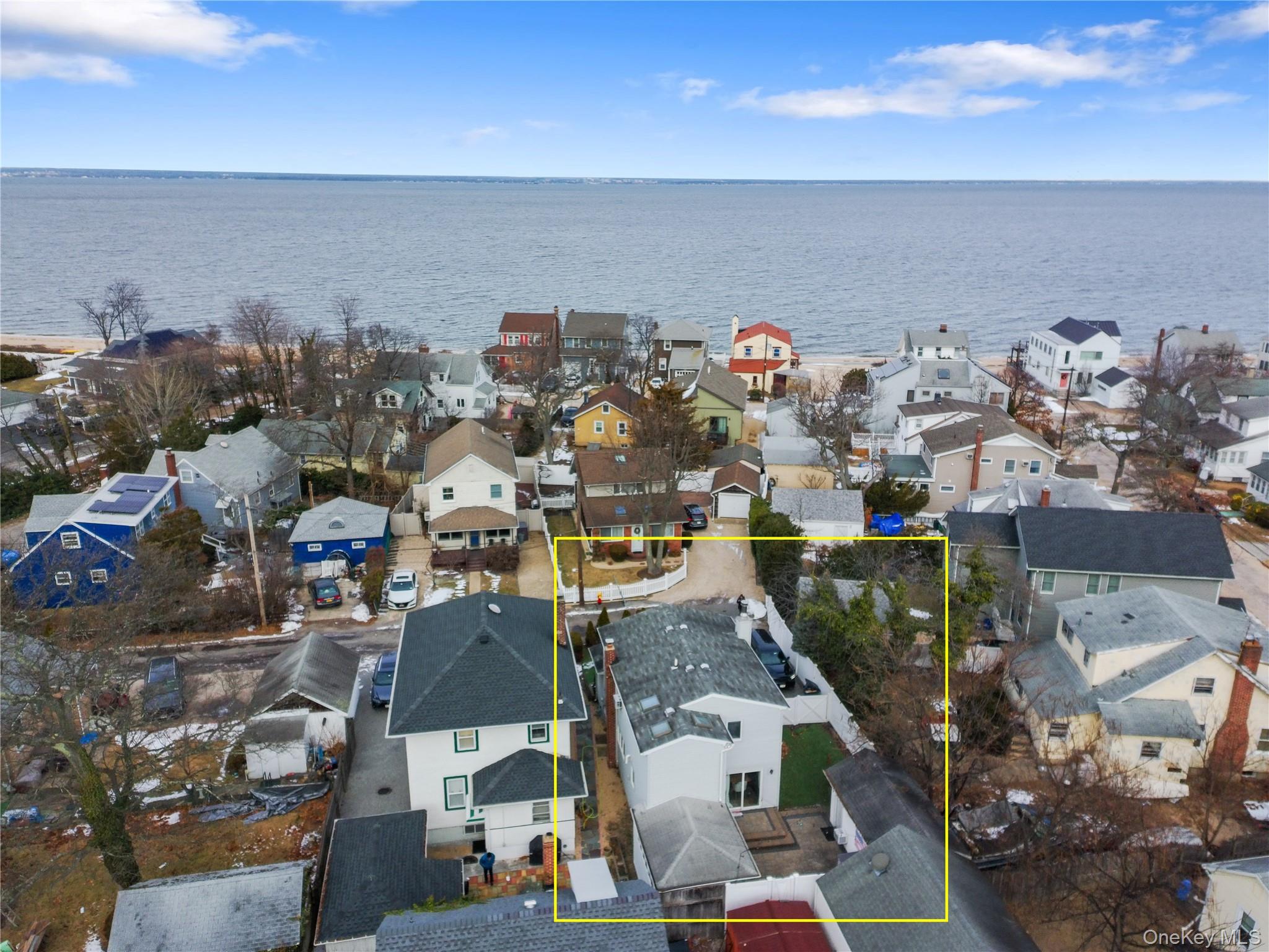 6 Charles Place, Bayville, NY 11709