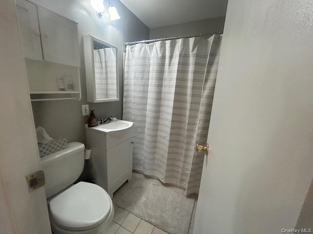 4 White Oak Street, Middle Island, NY 11953