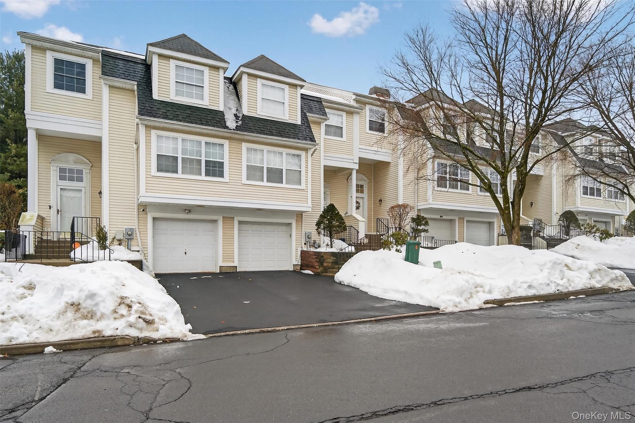 119 Delafield Lane # 22D, Newburgh, NY 12550