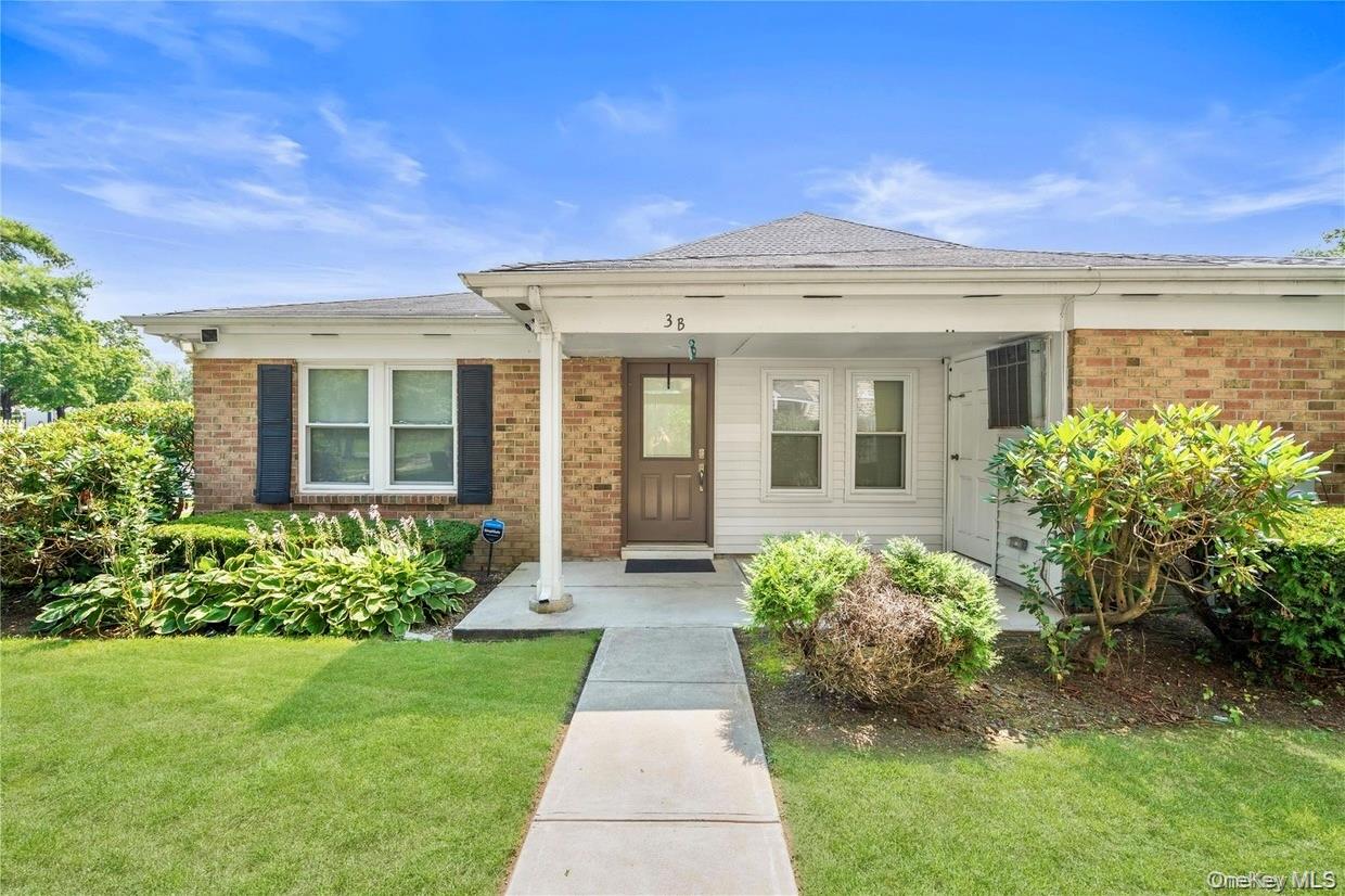 3 Saratoga Court # B, Ridge, NY 11961