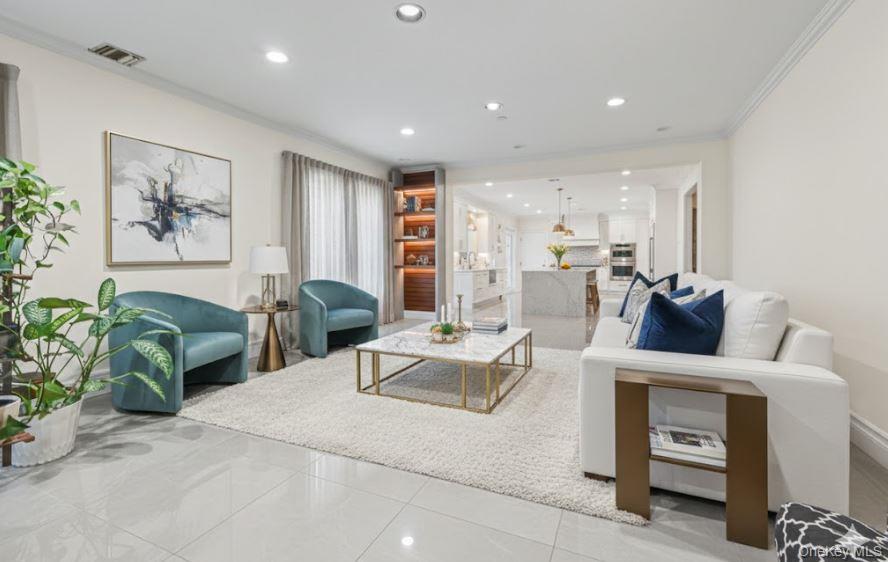 6404 136th Street, Flushing, NY 11367