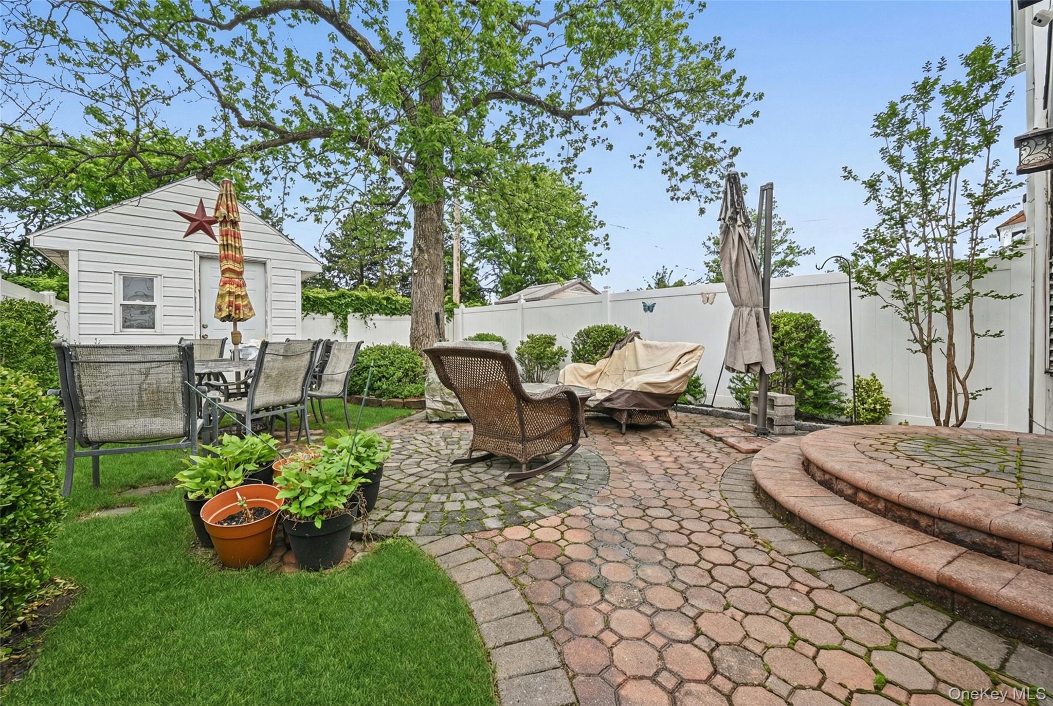 6404 136th Street, Flushing, NY 11367