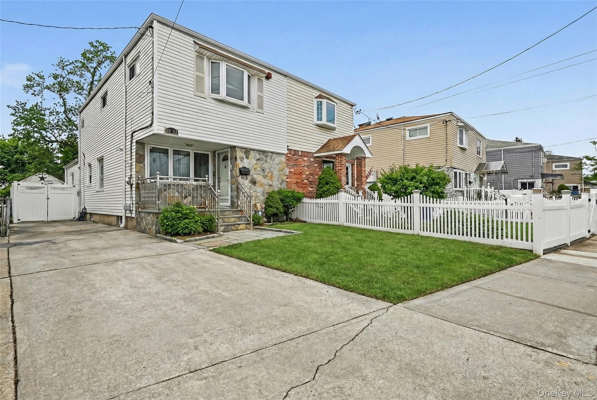 6404 136th Street, Flushing, NY 11367