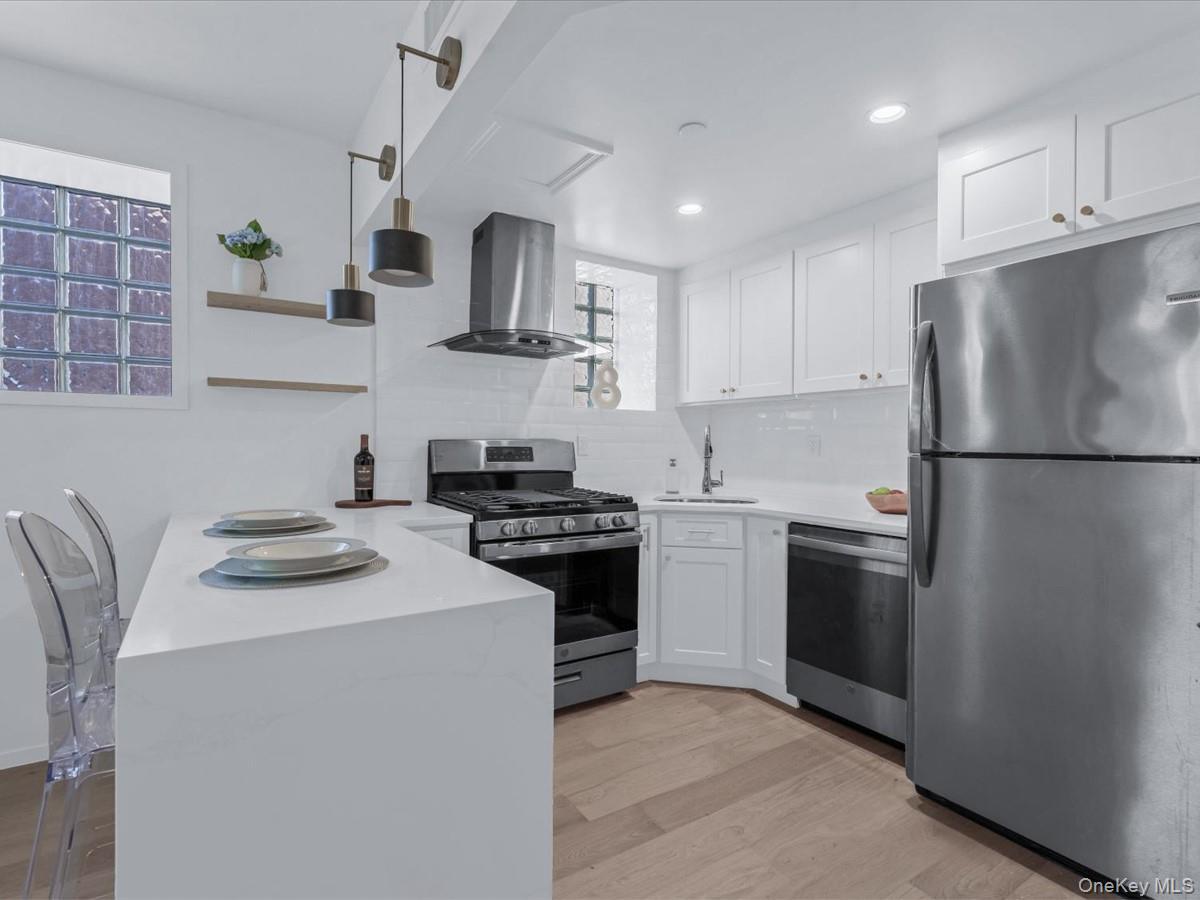 97-30 64 ave, Rego Park, NY 11374