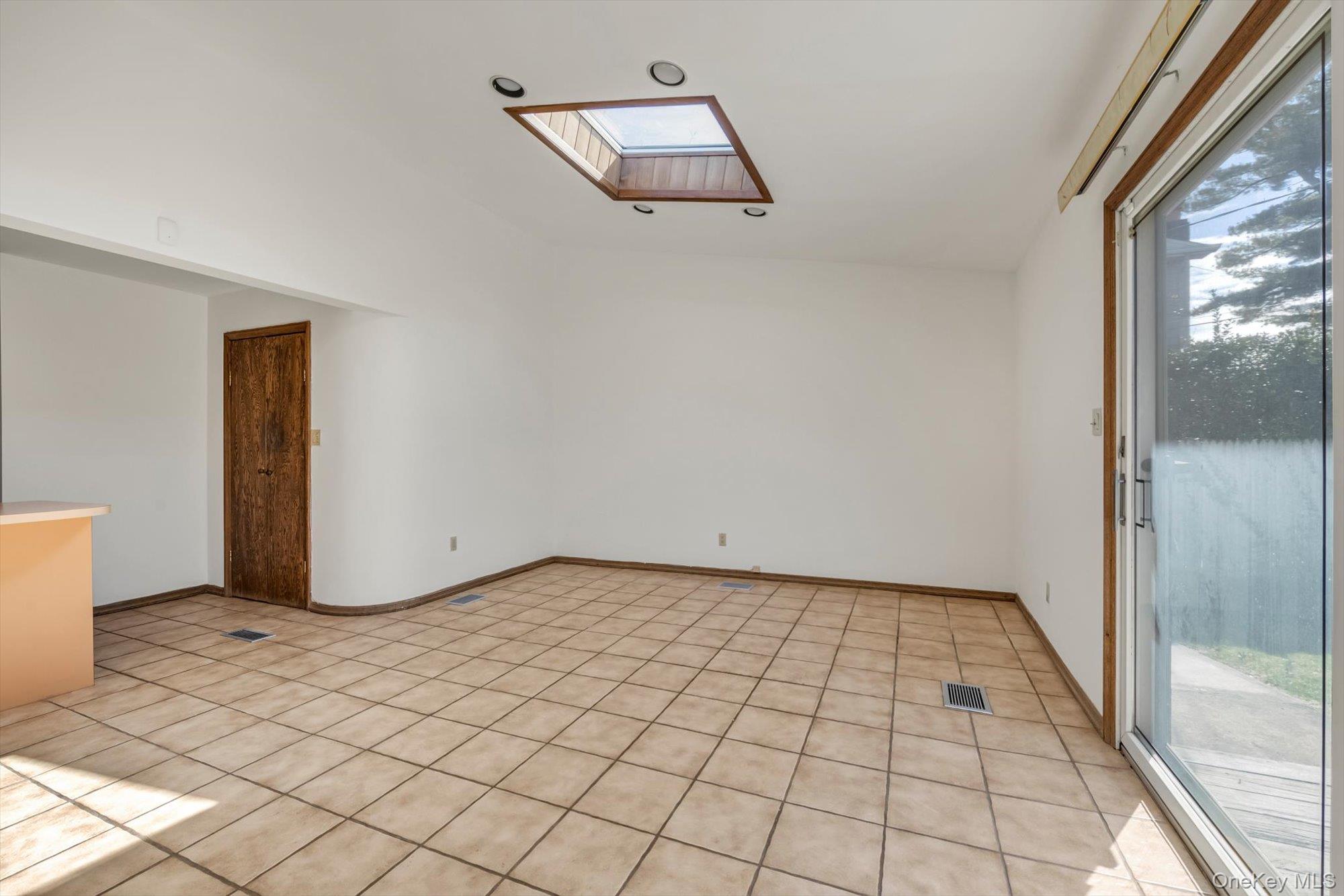 23 Madison, Jericho, NY 11753