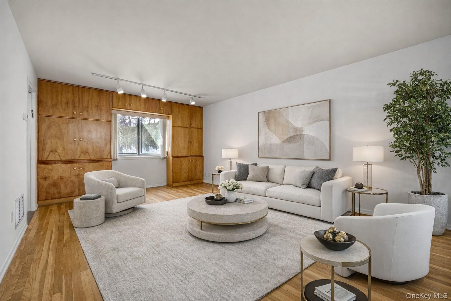 23 Madison, Jericho, NY 11753