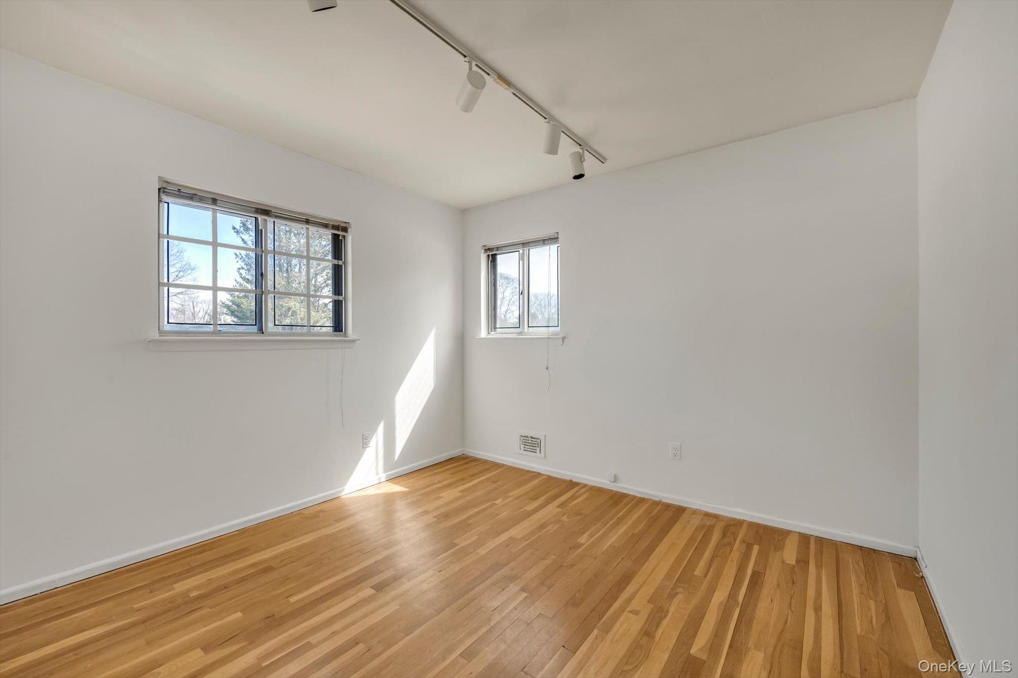 23 Madison, Jericho, NY 11753