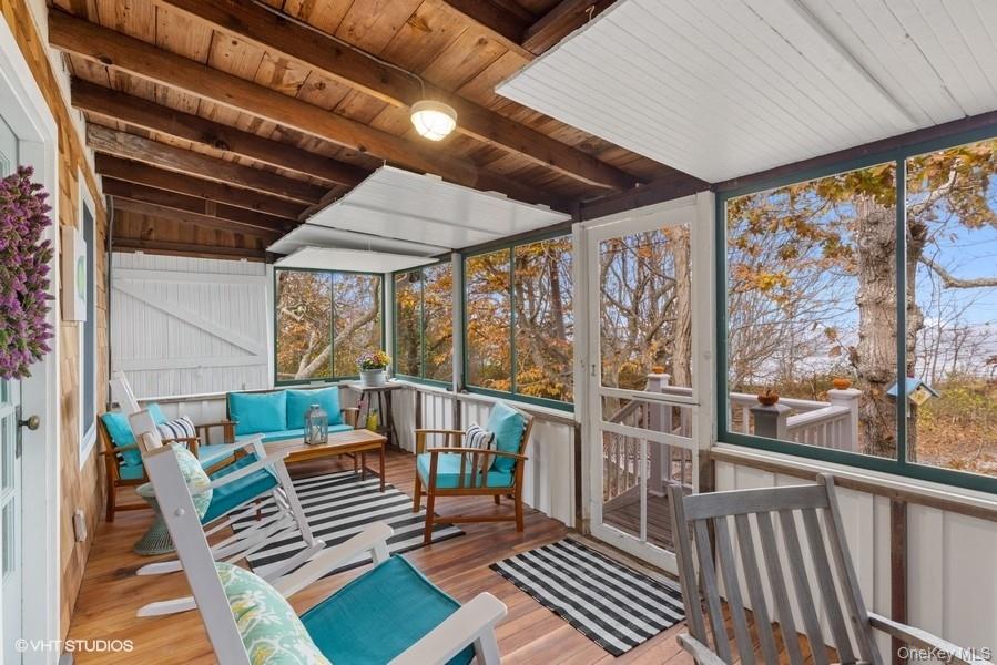 24 Cliff Way, Baiting Hollow, NY 11933