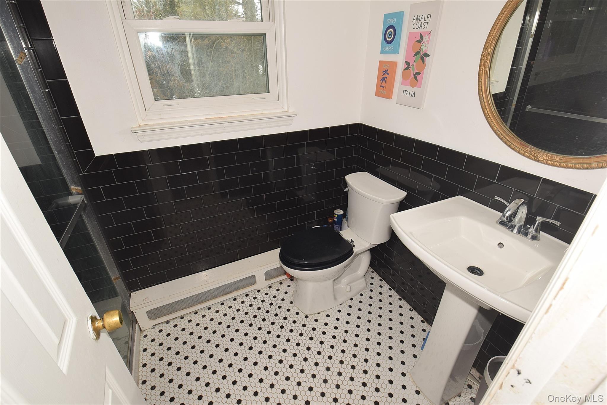 338 Pond Path, East Setauket, NY 11733