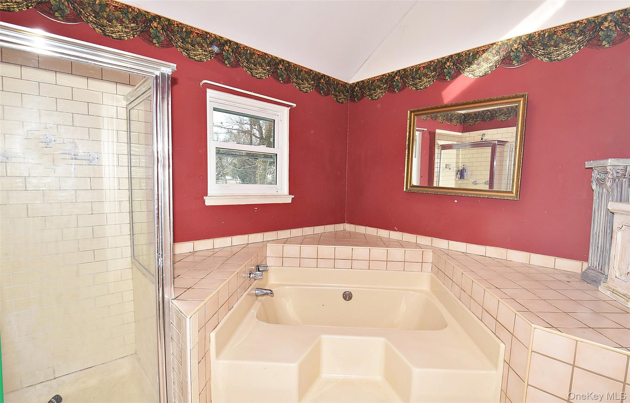 338 Pond Path, East Setauket, NY 11733