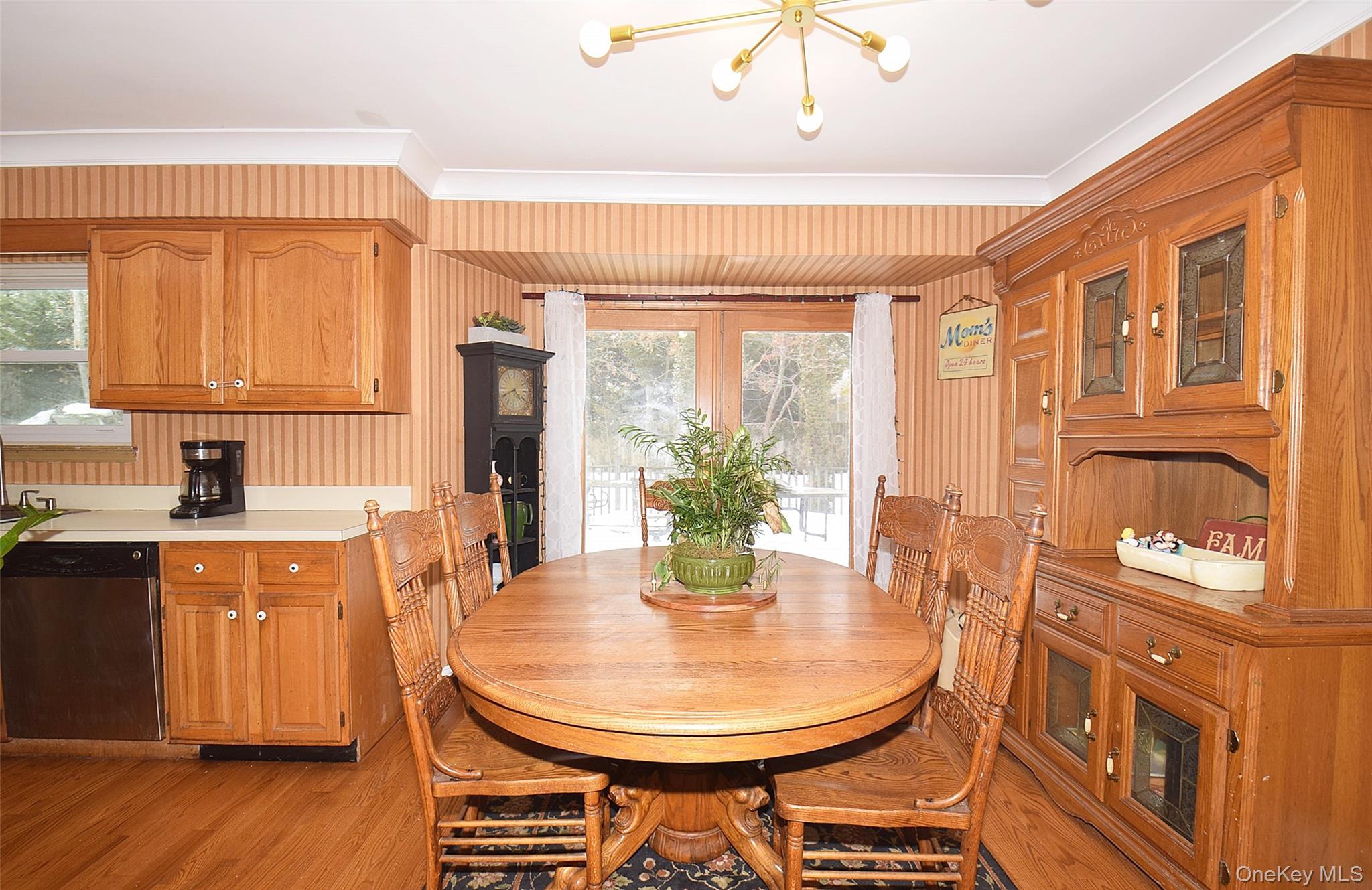 338 Pond Path, East Setauket, NY 11733